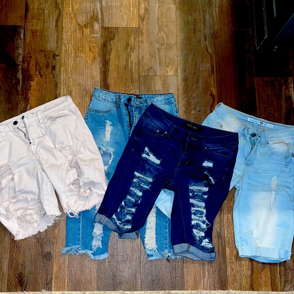 Fashion nova distressed  Bermuda shorts!!